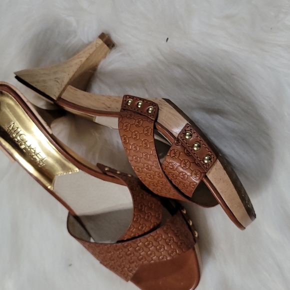 Michael Kors Mules - Picture 4 of 8